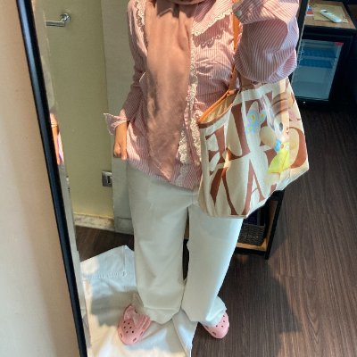 cynderamata's profile picture. sebenernya bingung mau jadi apa