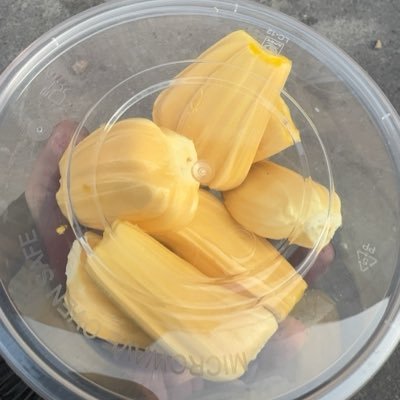 Lbp587350451046's profile picture. 