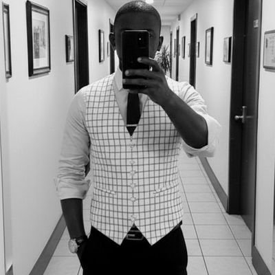 UncleDC_'s profile picture. Tech Professional. | Product Designer. (UX/UI) |
I design Solutions — one problem at a time. | SaaS. | B2B. || Renaissance man. || Retro Head.