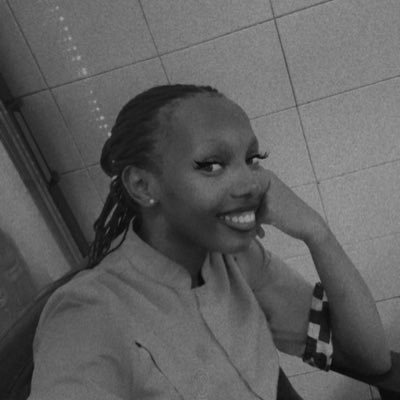 ThegirlSuzy's profile picture. ittt Girl 🤏🏾bound by values, fueled by rhythm and words. Scribe 🖋️📝girl, resilient, exuberant, introspective,👩🏾‍🎓👩🏾‍🎓,proud Mutooro.