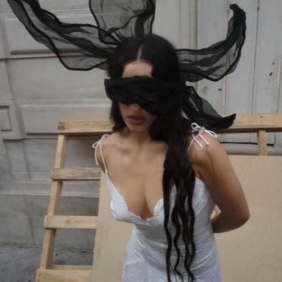 thompsonxcxx's profile picture. a antiga vi pimentinha