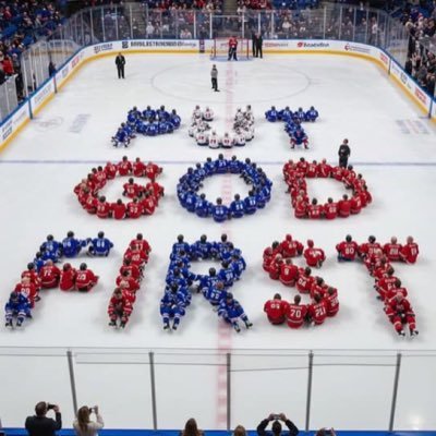 graciegog's profile picture. Peace and Love