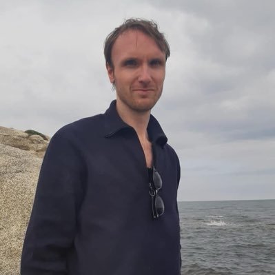 MJJBvH87's profile picture. Extra-Modern Guitar Hero. Taxidriver. Kunstler.. NO LINK IN BIO.