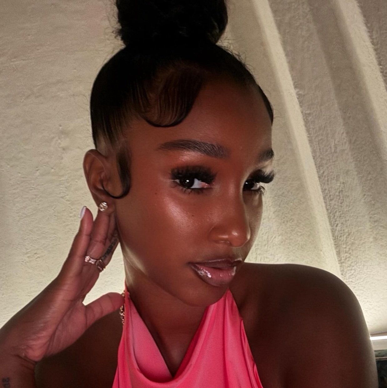 Realbernicburgo's profile picture. Welcome to my Page. I post my Sequence Daily Activities. follow & Share. Easy going Girl. WhatsApp: +14176588127 https://t.co/l9CdY8Wv2t