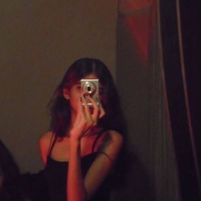 ECatherine2456's profile picture. Currently in my main character era.😝

Cluster lash tech | Writer | Social Media Manager.