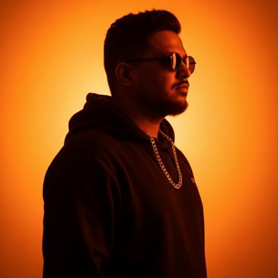 samsoodeens's profile picture. A Dreamer, A Believer and A Follower. #BloodAPlka instagram: samsoodeens. 🇱🇰