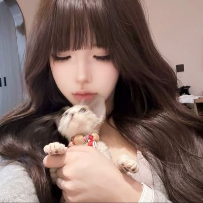 xiaoyuniovo's profile picture. 1