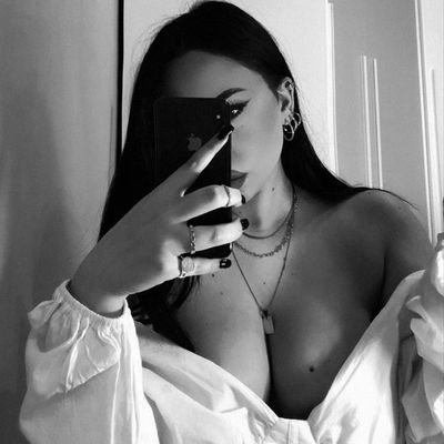 khoshgelasion_t's profile picture. اینجا لوازم خوشگلاسیون برپاست😍