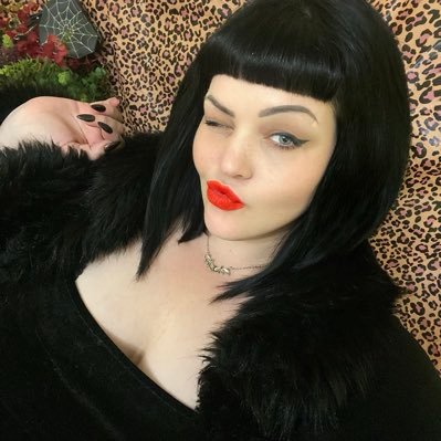 yana_kazlina's profile picture. Насправді Омегон 🌚