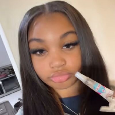 zaniyah_jayla's profile picture. 📚 Book trailer editor | ✂️ Story + Cinema = Magic 🎥
DMs open for collabs ✨