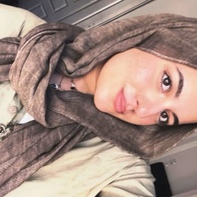 faraheladawy_'s profile picture. Born at a very young age