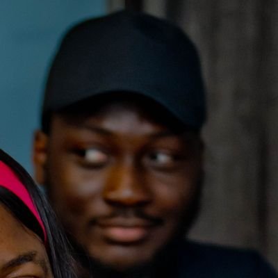 Fisayo_18's profile picture. ⚽MU,🏀GSW,
🎮 geek,
📺 critic