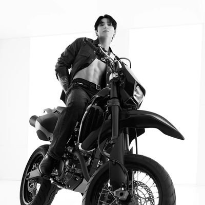 Deeakv1401's profile picture. 24/7 reader! 💜💚
+18
Fan account
AMY'S JKS ARE MINE