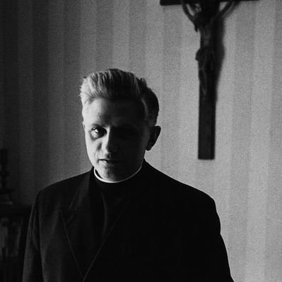 MasasiWes's profile picture. Ave Christus Rex