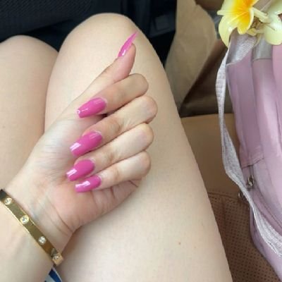 Urmi_Seth27's profile picture. 21 😇
I am a world that can't be explored in one day.