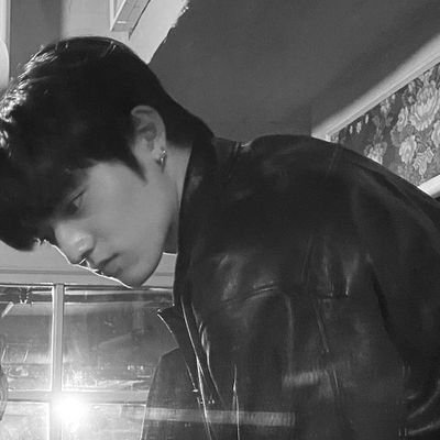 thelarouge's profile picture. https://t.co/peN3n8BZaA