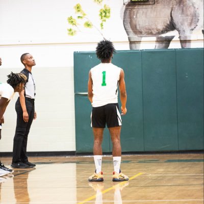 elijahswinmbb's profile picture. elijahswint724@gmail.com Pg 5’10 3.1 gpa Mt zion high school (jonesboro) 2027