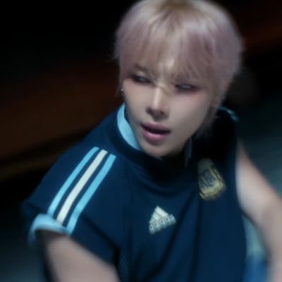 Juani72547520's profile picture. Multifandom    
MOODZ🧡💙 
https://t.co/zURcx3EUfM