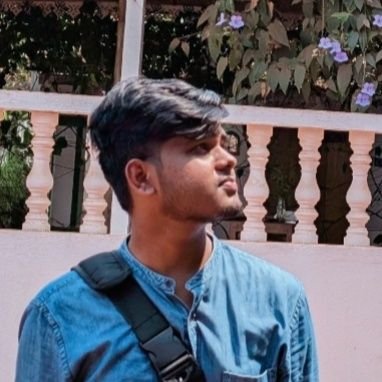 JayahariA's profile picture. ☄️