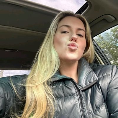 ashley_wil14430's profile picture. if you're single message me on my link below