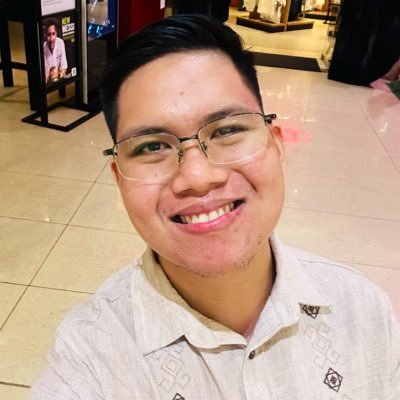 thejerichotan's profile picture. an ongoing work of art. 
2* taong gulang. 
kapwa manlalakbay. 
patuloy na umiibig.
masters' degree in breaking my own heart.