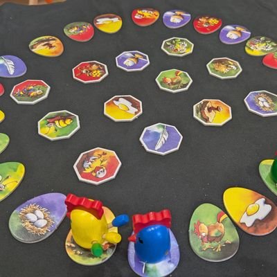 bodoge1981's profile picture. 伊達〜札幌のボドゲ会に出没するボドゲーマ。苫小牧でボドゲオープン会やってます。
次回は11/22、12/27 苫小牧東開文化交流サロンで開催。

ご興味ある方はDM、ツイプラ、LINE等からお気軽にご連絡ください。
LINEオープンチャット「ボードゲームで遊びたい」→
https://t.co/jEqbvW1Za2