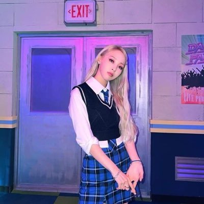 moonstar_i's profile picture. MMM 220515 | DCC 220515 & 221124 & 240217 | RV 230524 | KARD 241206 | KIOF 250313