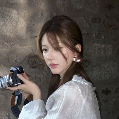 fleurdelys002's profile picture. ✨🤍