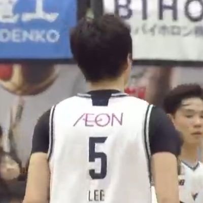 SelFebrian's profile picture. ^^ 엄빠나동 사랑해 ^^