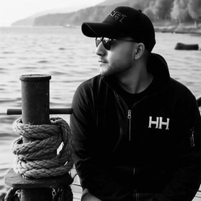 aliomeryazc's profile picture. https://t.co/FelpnUsJig