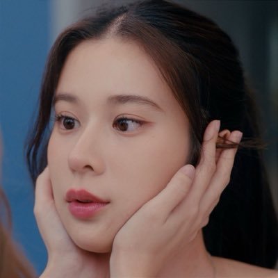 vroomyerim's profile picture. 🍭--꒰ 𝑻𝒘𝒊𝒄𝒆 ꒱・. ˚✧ gl lover 🎀 englot