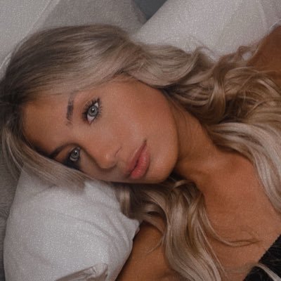 Life_of_a_Baker's profile picture. your fav baker👩🏼‍🍳🤍🧁Live on pump today