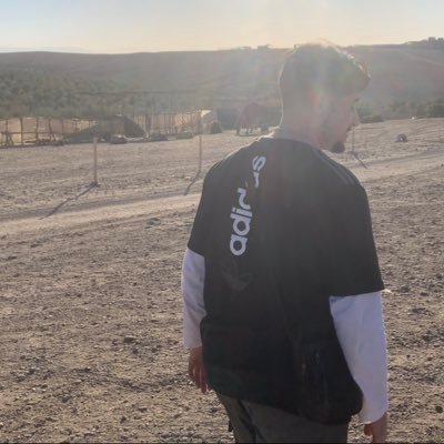 rzarumi's profile picture. فكونوا أحرارا في دنياكم!✌🏽.anti-imperialist