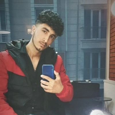 ozcanc_x's profile picture. 