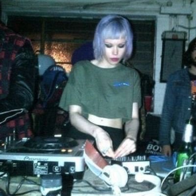 teadiumvitaeee's profile picture. 