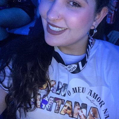 zayatera's profile picture. a gente não precisa ta colado pra ta junto, nossos corpos se conversam por horas e horas🩵