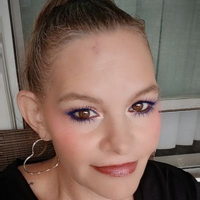 f337120edcc44e8's profile picture. @joneslyssa