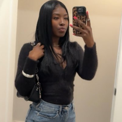 Iajaaaa's profile picture. Solid.