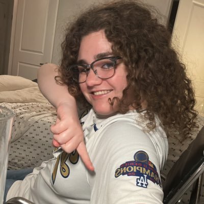 turnabouttess's profile picture. (she/her) i don't tweet about chess anymore unless it's about zhu jiner or ju wenjun. #letsgododgers