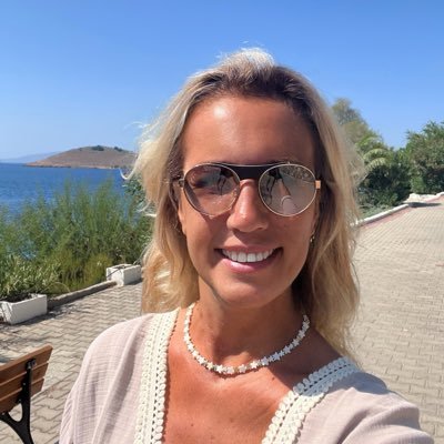 AgcaZuhre's profile picture. 