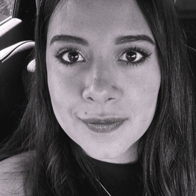 denisseflr's profile picture. 