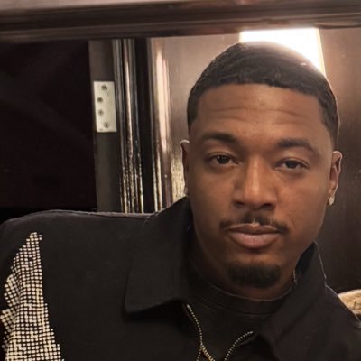 1realbadman2's profile picture. Keep God in ya life fuck nigga #DisRespectIsEarnedNotGiven