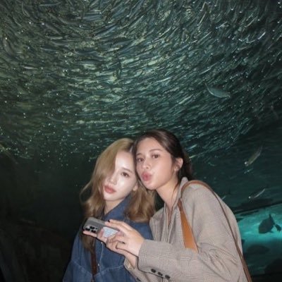 imokimfineandu's profile picture. 9779