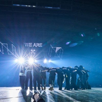 narumiinii's profile picture. 06 福島 箱推し 🐶狂い人 万年金欠大学生 無言フォロー失礼します🙇‍♀️