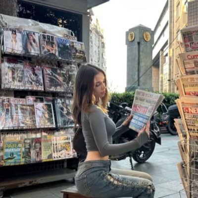 M2Q5's profile picture. Just trying to live softly in a loud world.
#SoftLiving #RealLifeVibes #PeaceInTheProcess