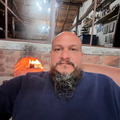 lar_pedro's profile picture. 