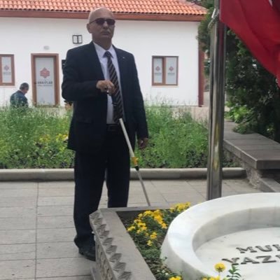 Kor_Irfan's profile picture. Karanlık dünyaların aydınlık adamı Kör İrfan Bulut