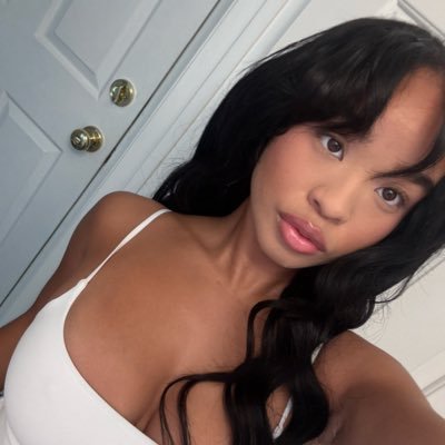 ky1eechan's profile picture. ig: ky1eechan