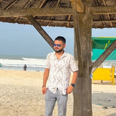 hey__rishabh_'s profile picture. 👨‍💻 Software Engineer | 📍 Bangalore