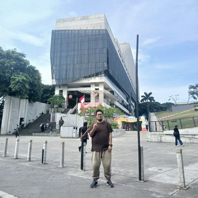 dynugrh's profile picture. sincerely,